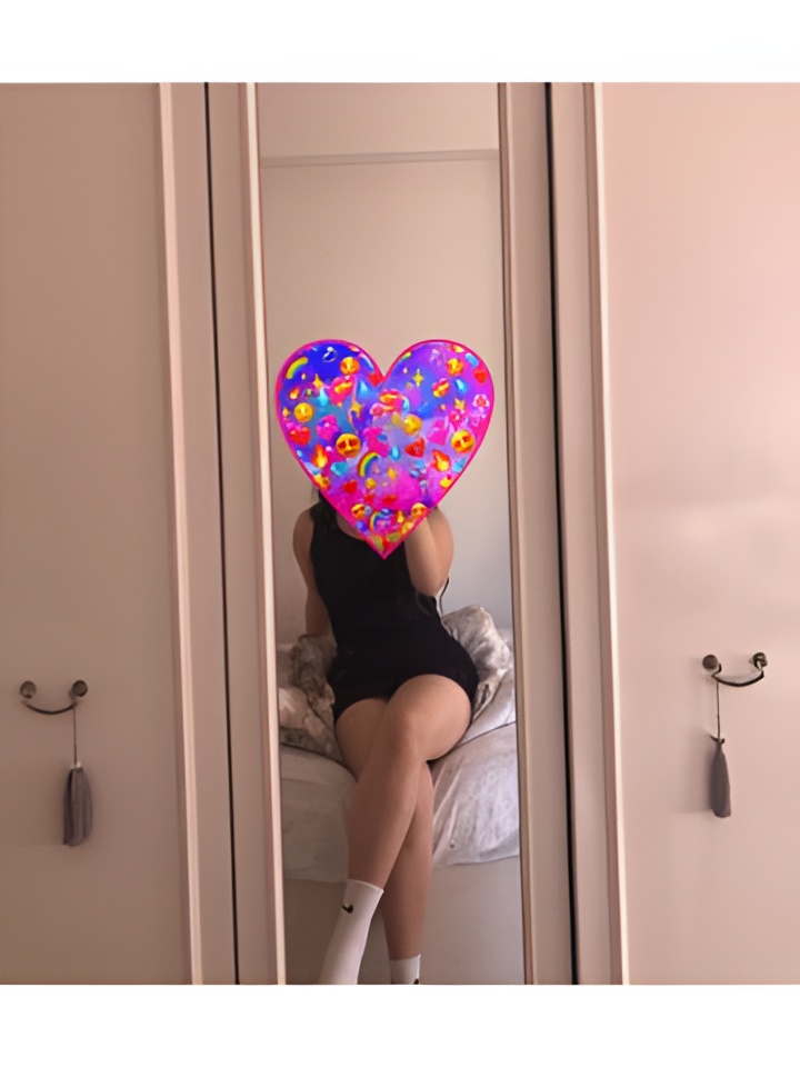 Любовь привлекательная девушка из Нефтеюганска цена от 5000 руб