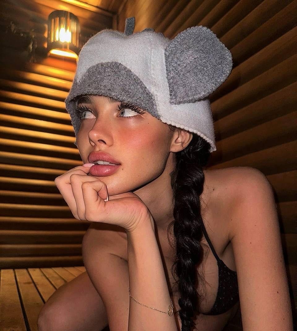 Дашка привлекальеная девушка из Нефтеюганска цена от 6000 руб