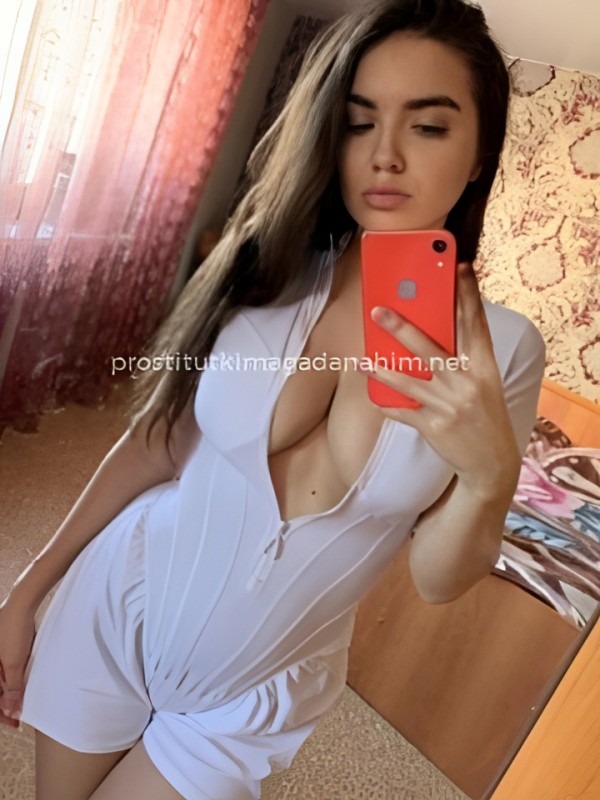 Лорен привлекательная девушка из Нефтеюганска цена от 3000 руб