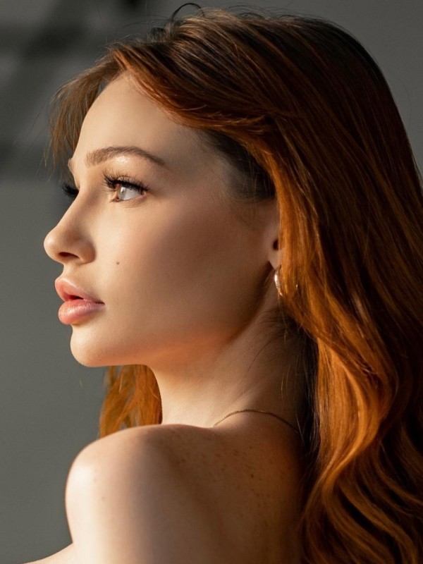 Катерина привлекательная девушка из Нефтеюганска цена от 5000 руб