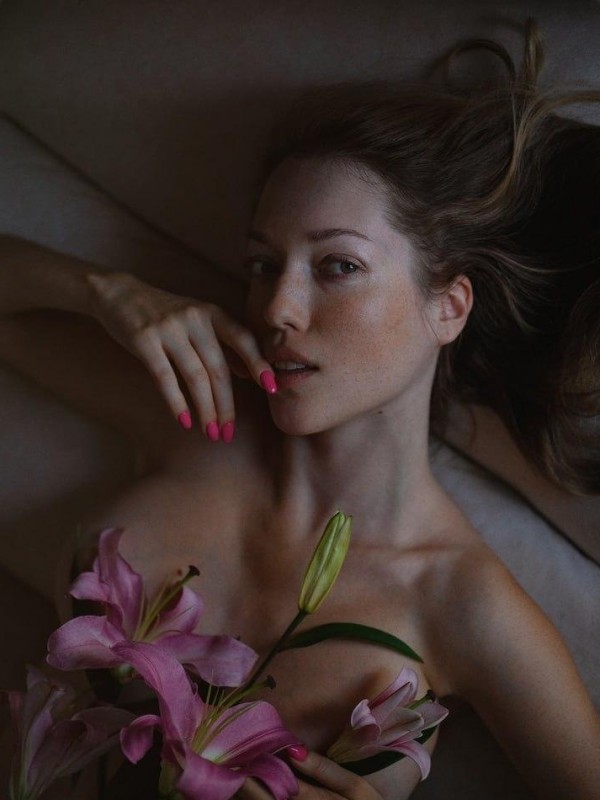 Виола привлекательная девушка из Нефтеюганска цена от 6000 руб